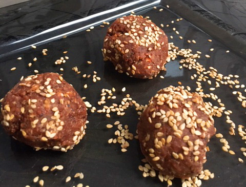 Coconut, cacao and nut balls